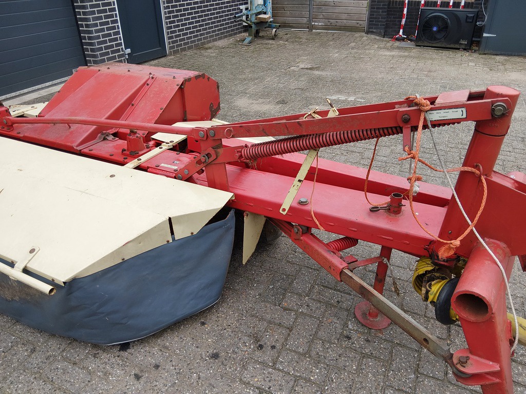 PZ CM 212 Grasmaaier met kneuzer