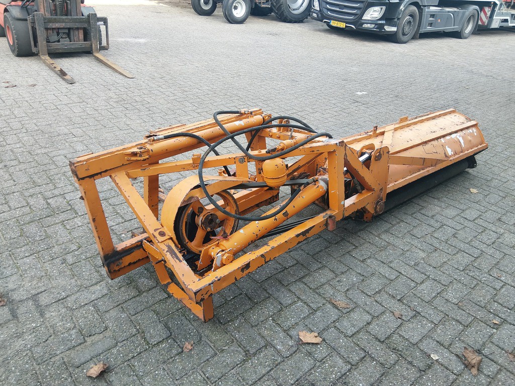 Votex Klepelmaaier 160 cm breed