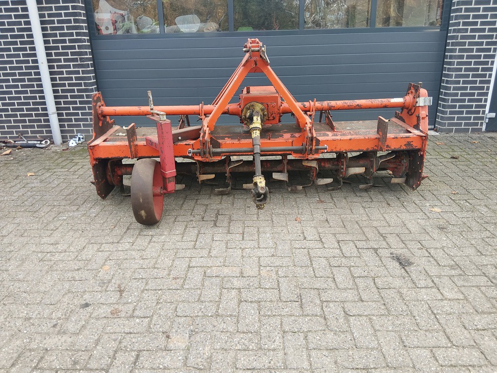 Agrator  ASR-2600 (front)  Grondfrees