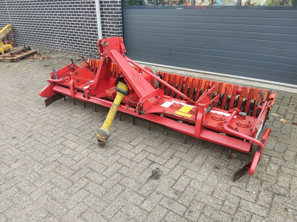 Lely Rotorkopeg 3 meter breed met pakkerwals