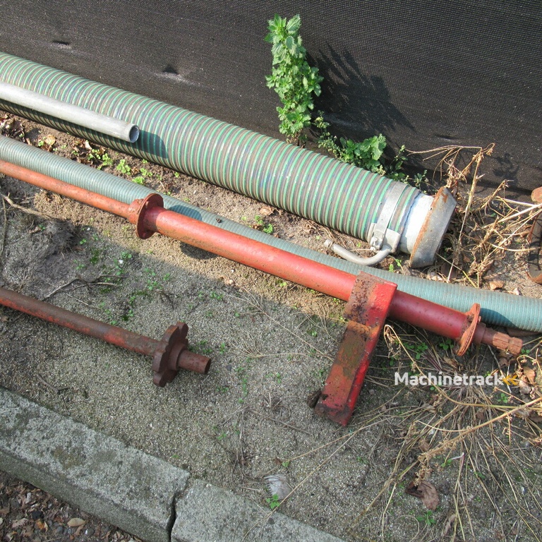 aandrijving en bodemketting voor Schuitemaker Silagewagen