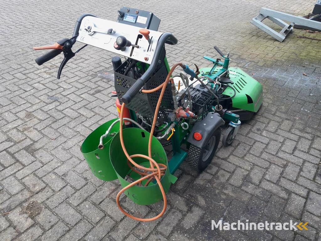 Kersten Traction Compact met onkruidbrander