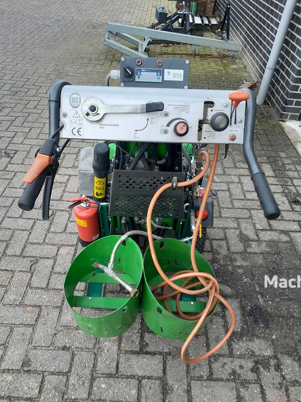 Kersten Traction Compact met onkruidbrander