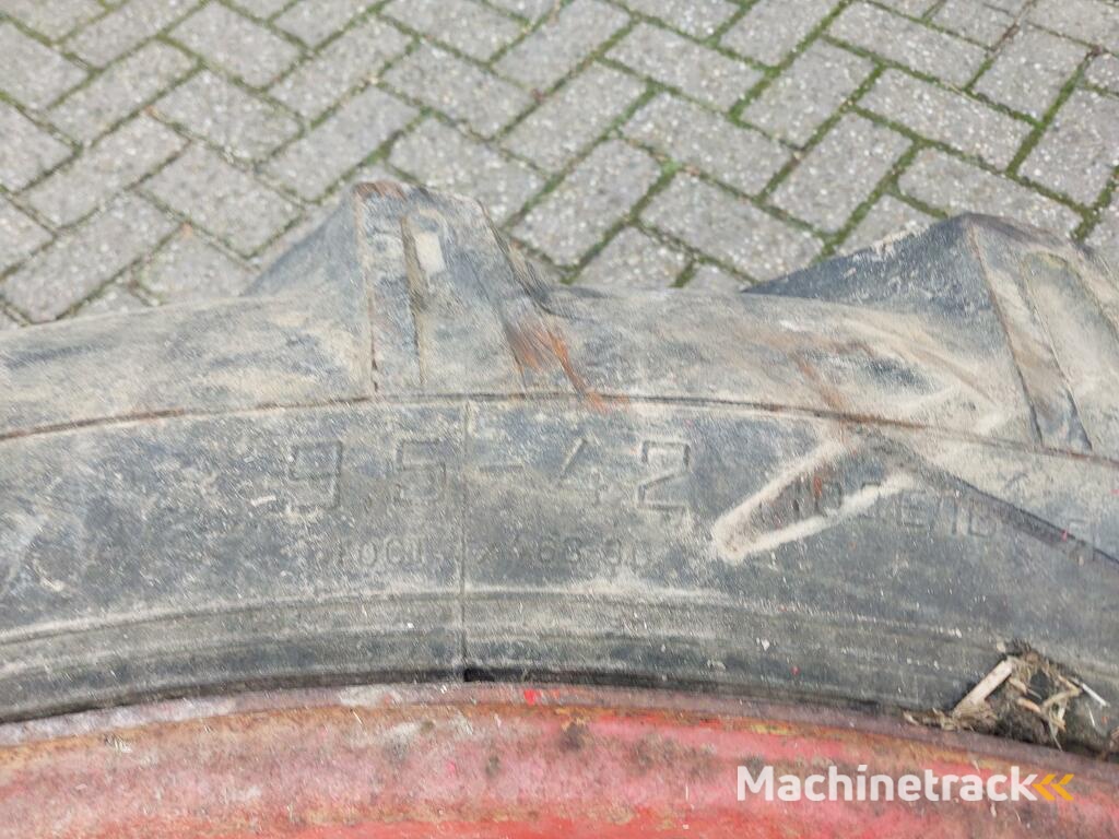 Cultuur wielen 9.5  R42 kleine steek