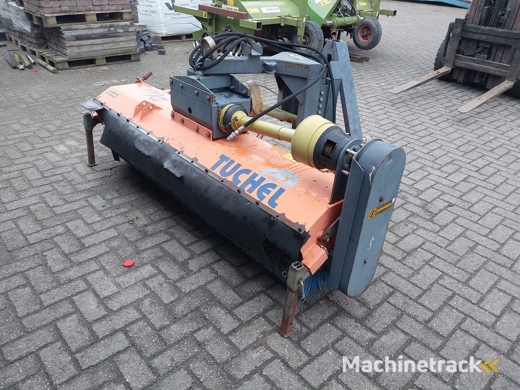 Tuchel  200 MD  Front Veegmachine / Rolbezem