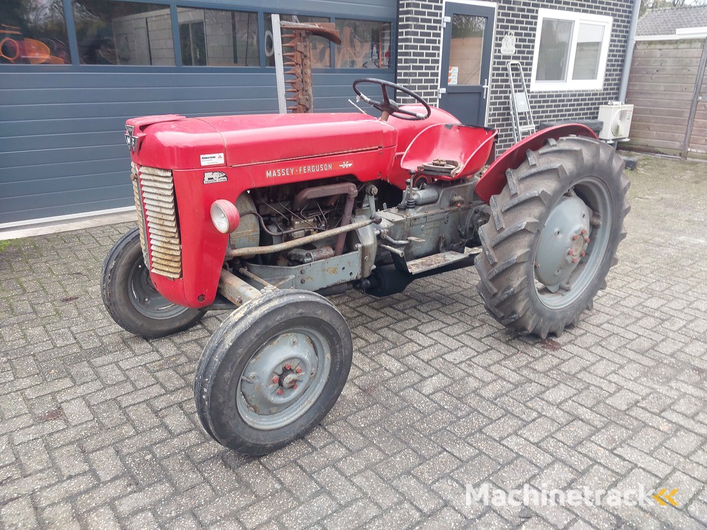 Massey Ferguson 30 met maaibalk