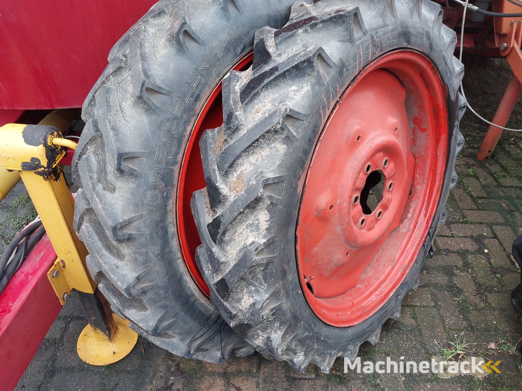 Cultuurwielen Deutz 9.5 R32