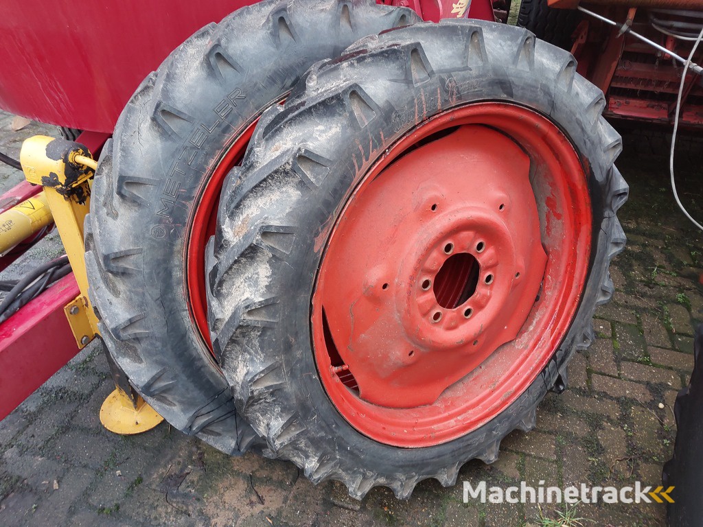 Cultuurwielen Deutz 9.5 R32