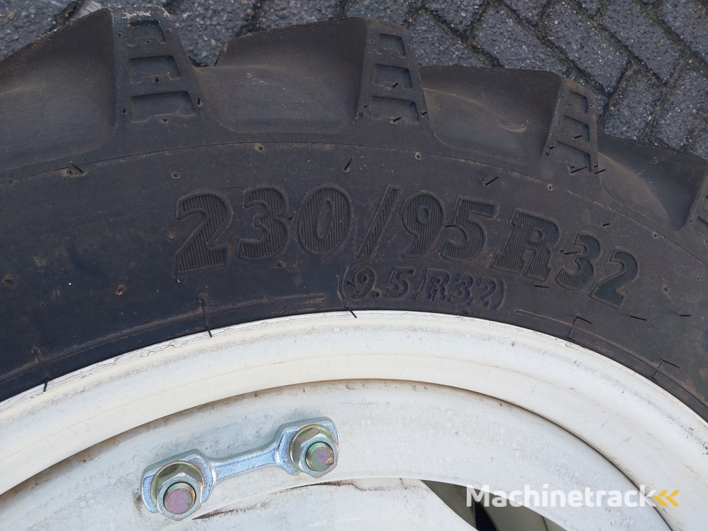 Cultuur wielen 230/95 R32  270/95 R44