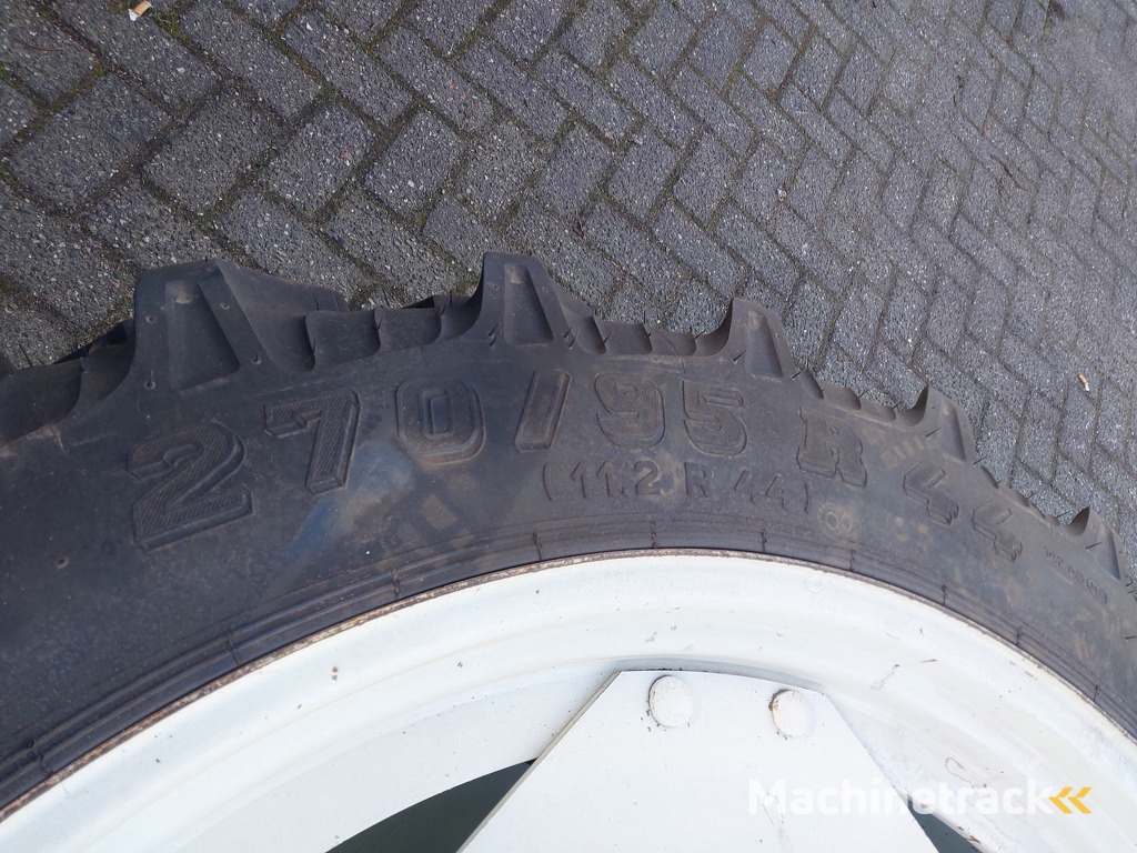 Cultuur wielen 230/95 R32  270/95 R44