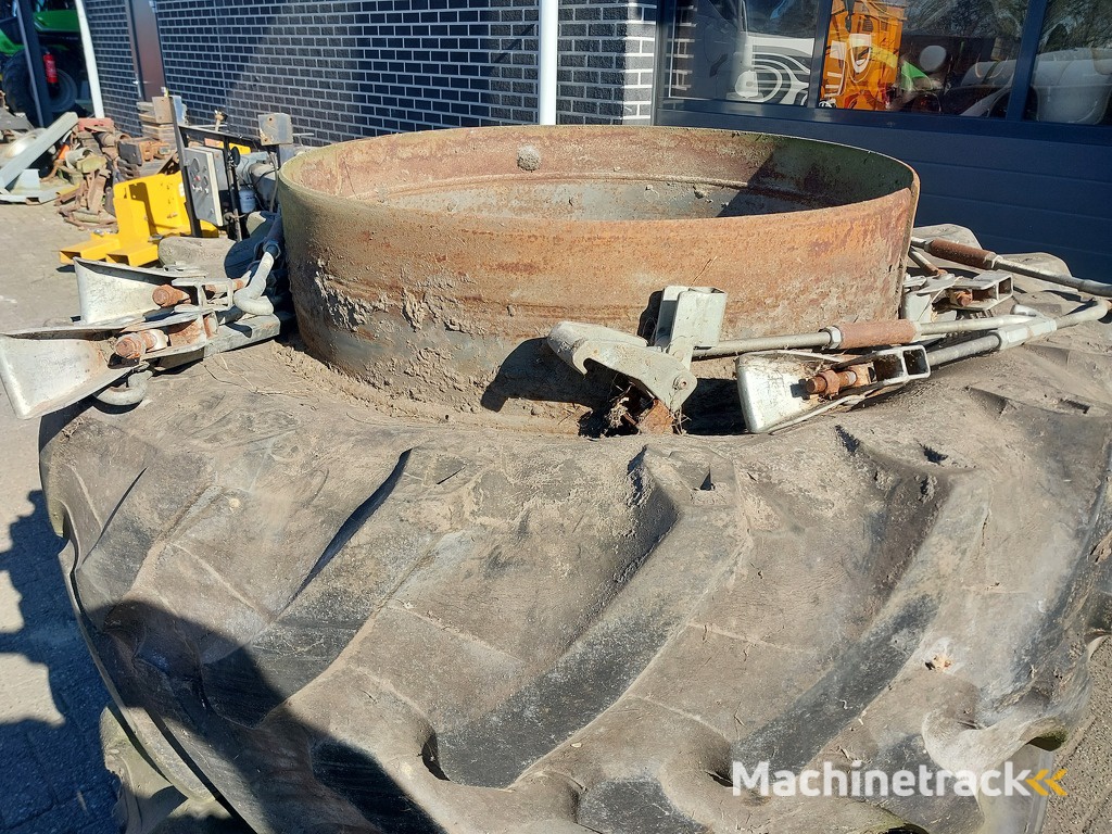 Dubbellucht Wielen 520/70 R38