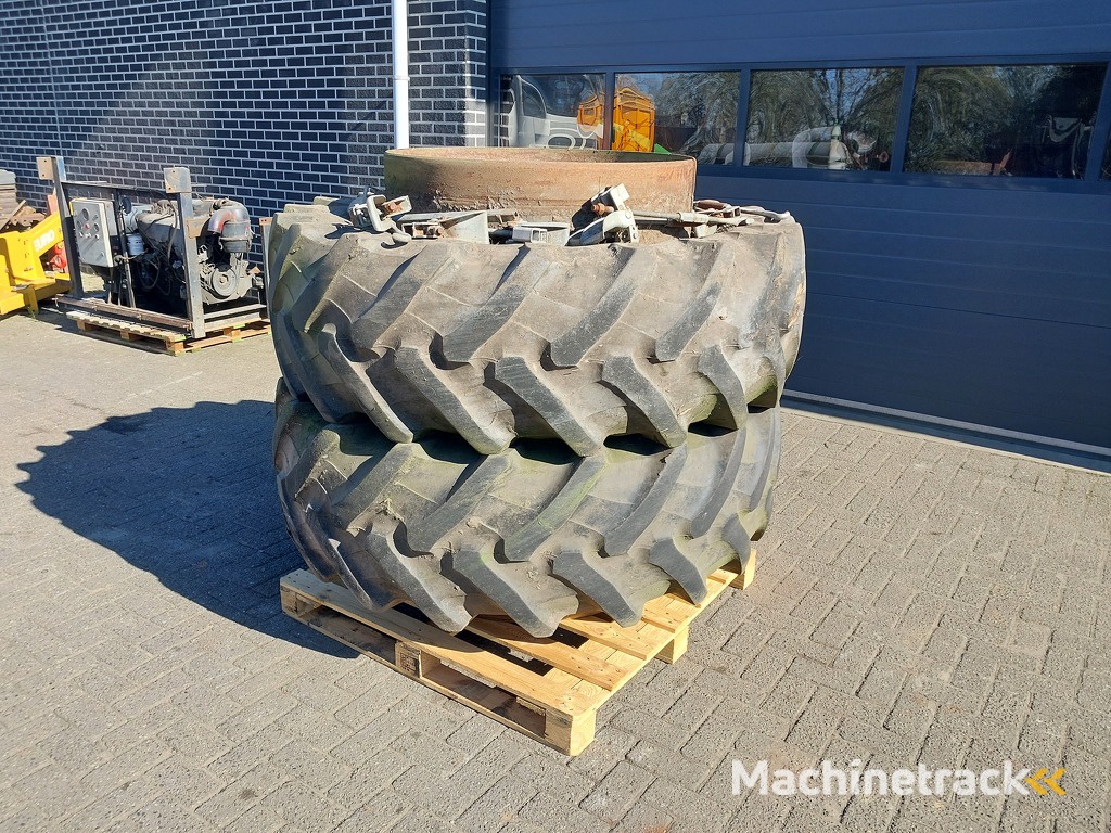 Dubbellucht Wielen 520/70 R38