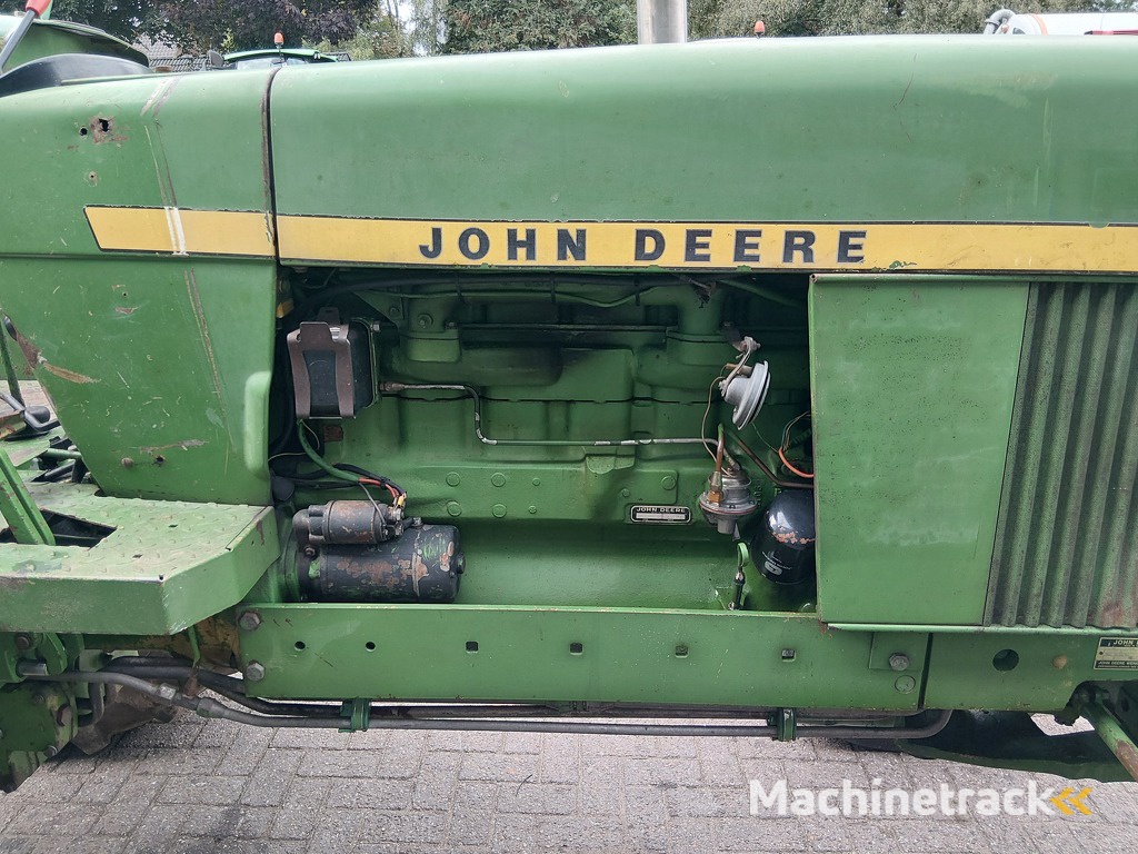 John Deere 3030
