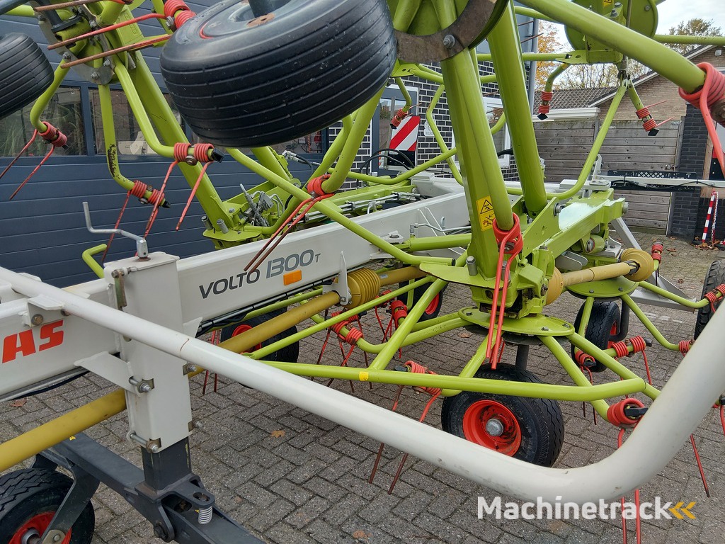 Claas Volto 1300T  Schudder
