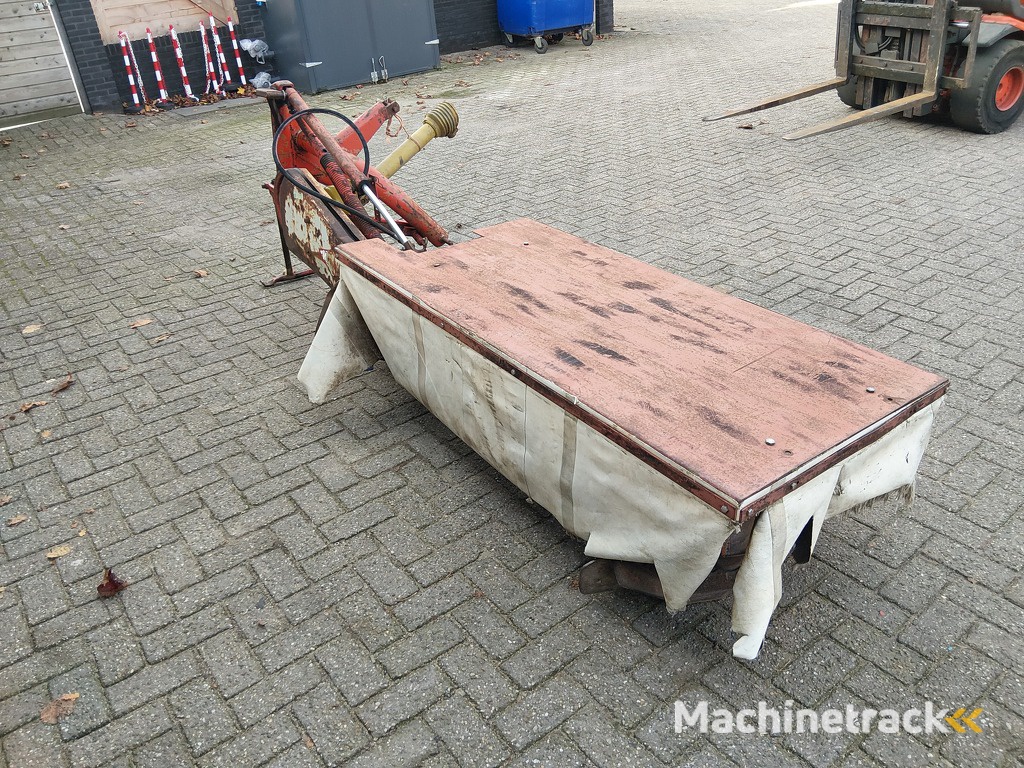 Kuhn Schijvenmaaier  160 cm breed