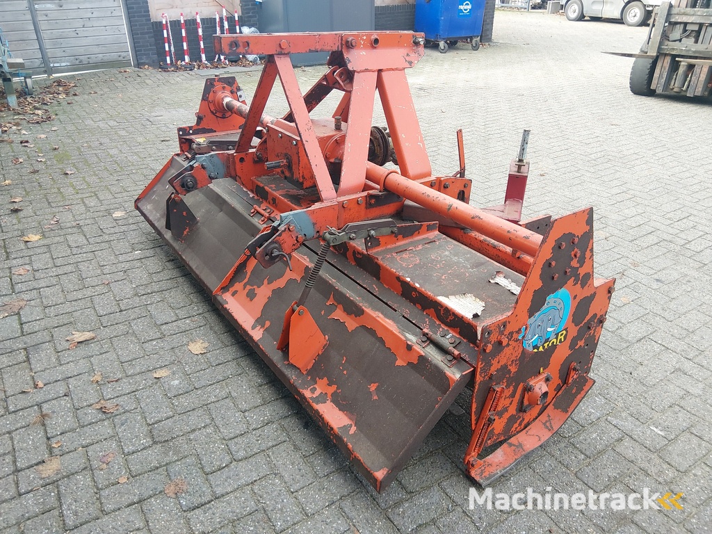 Agrator  ASR-2600 (front)  Grondfrees