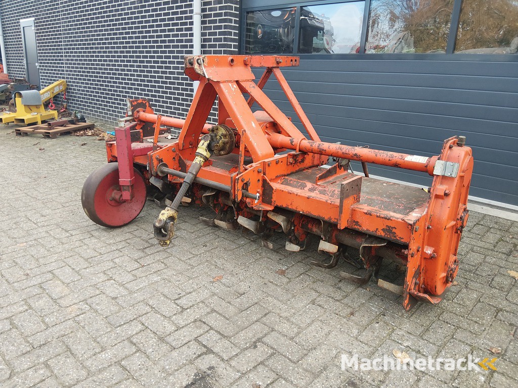 Agrator  ASR-2600 (front)  Grondfrees