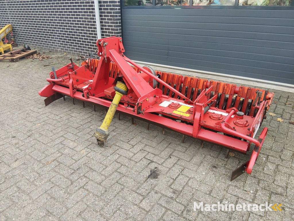 Lely Rotorkopeg 3 meter breed met pakkerwals