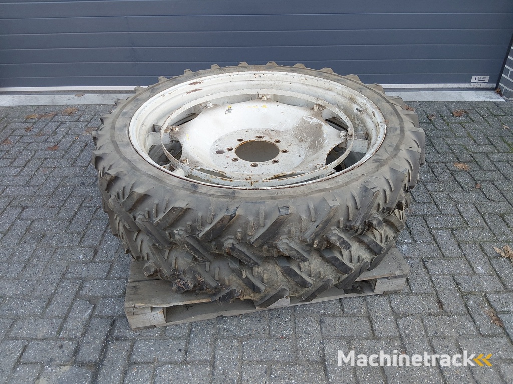 Cultuurwielen 9.5 R44 Grote ZF Steek 220x270