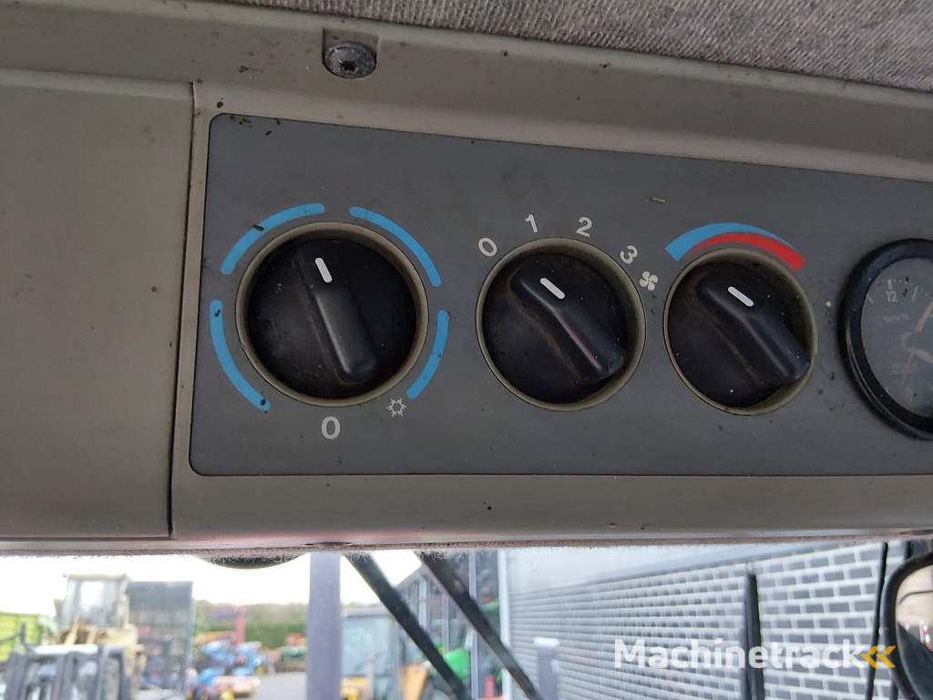 Massey Ferguson 6170 Dynashift