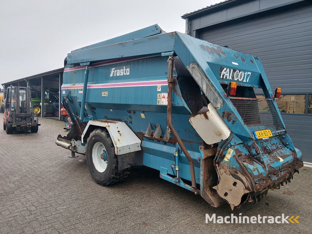 Frasto Falco 17 voermengwagen met laadfrees