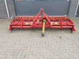 Minituur van Lely Rotorkopeg 3 meter breed met pakkerwals