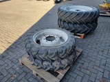 Thumbnail of Setje Ford wielen   9.5 R28 en 13.6 R36