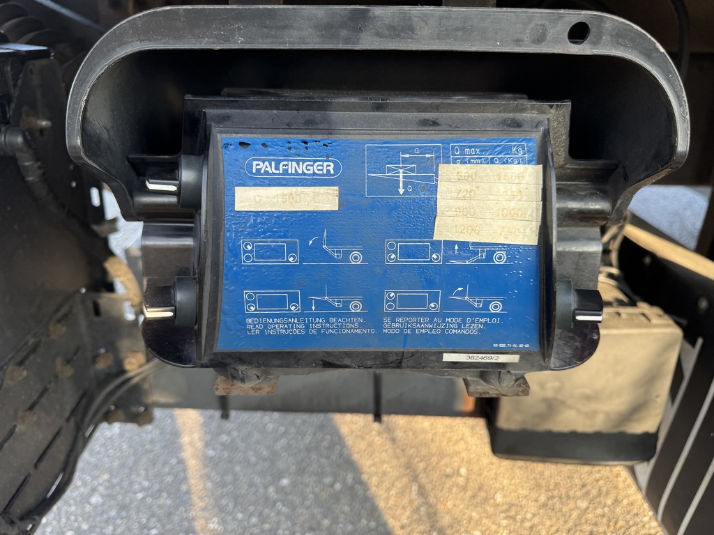 DAF LF 250 4x2 Bakwagen - 1500 KG Laadklep - Euro 6 - 2014 - Automaat