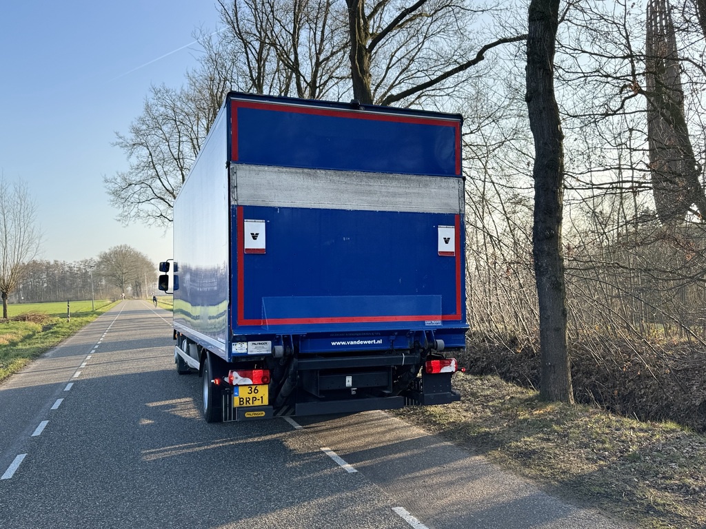 DAF LF 250 4x2 Bakwagen - 1500 KG Laadklep - Euro 6 - 2014 - Automaat