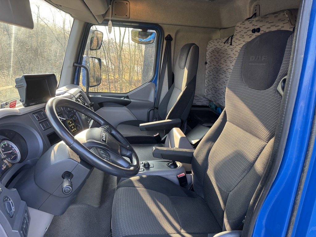 DAF LF 250 4x2 Bakwagen - 1500 KG Laadklep - Euro 6 - 2014 - Automaat