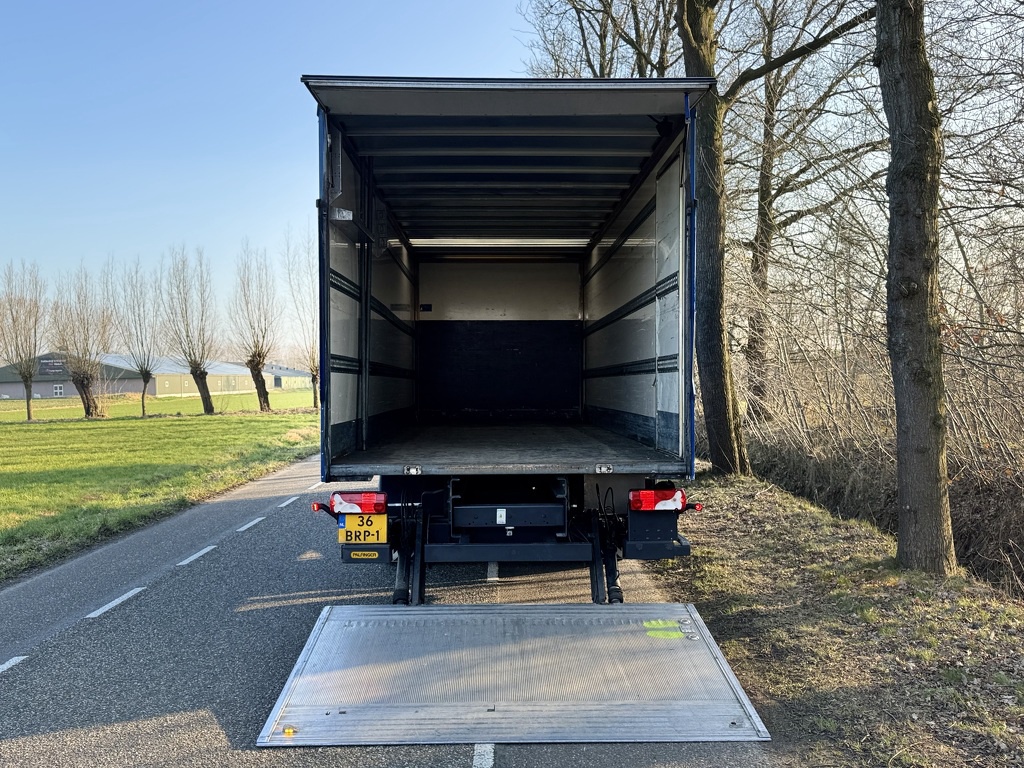 DAF LF 250 4x2 Bakwagen - 1500 KG Laadklep - Euro 6 - 2014 - Automaat