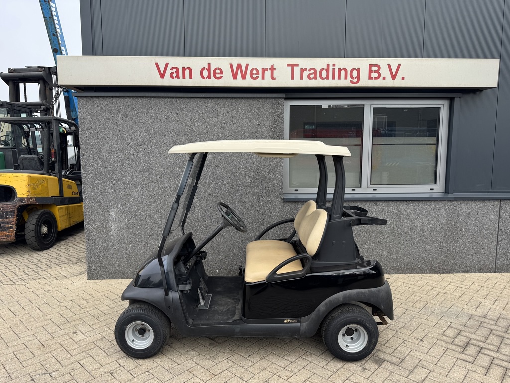Golfcar CLUBCAR PRESEDENT zwart 2 zits Benzine golfkar cart