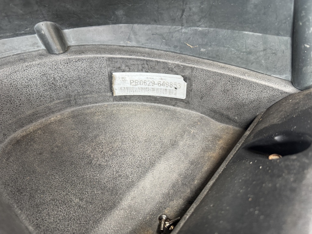 Golfcar CLUBCAR PRESEDENT zwart 2 zits Benzine golfkar cart