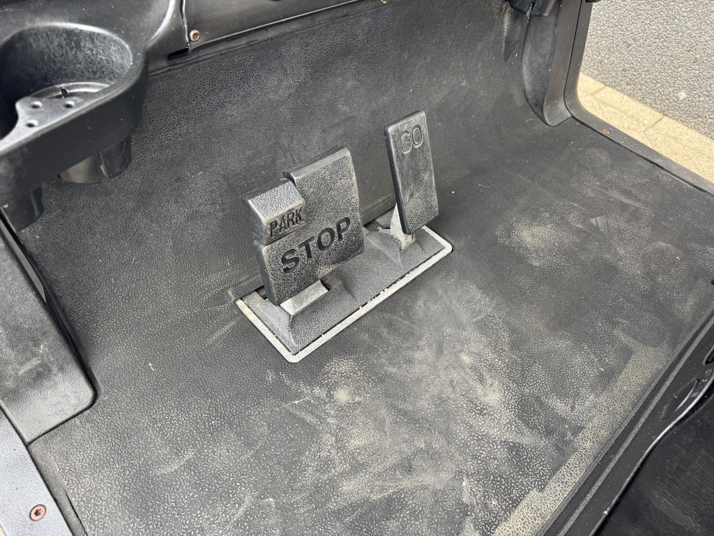 Golfcar CLUBCAR PRESEDENT zwart 2 zits Benzine golfkar cart