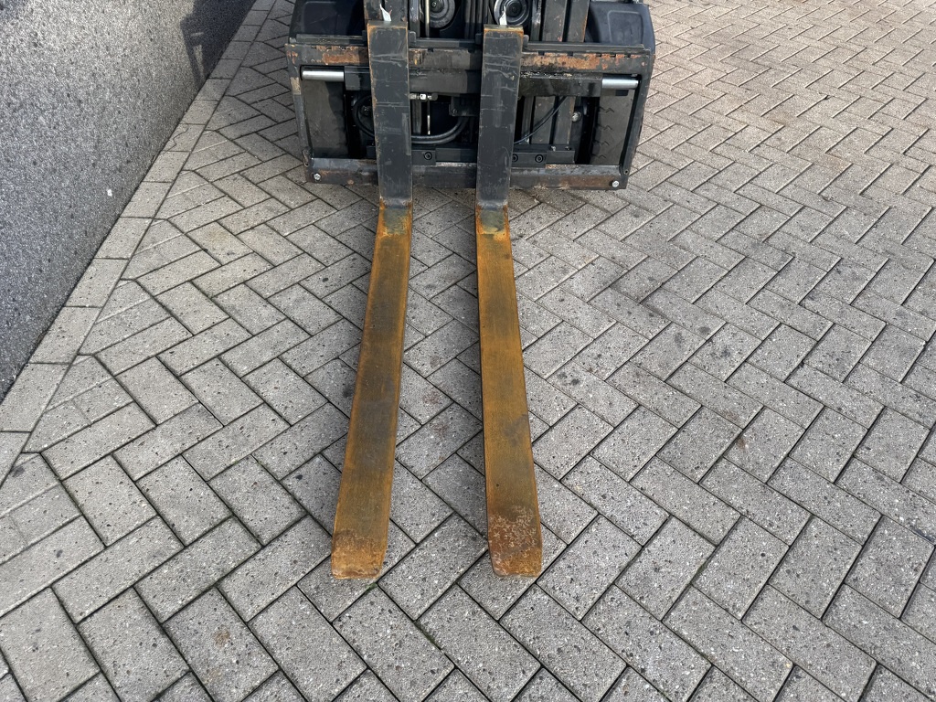 Linde H18T-01 Triplo 500 Freelift / Sideshift LPG 2012