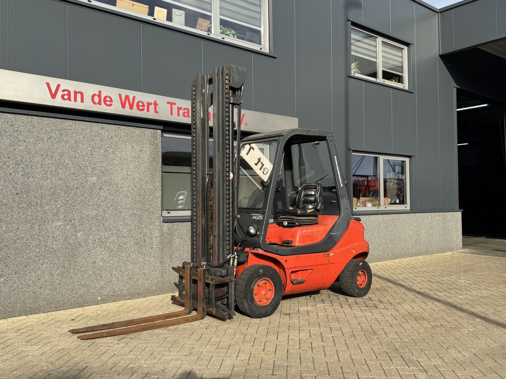 Linde H25D-02 Triplo 640 Freelift / Sideshift / 4e functie Diesel 1995