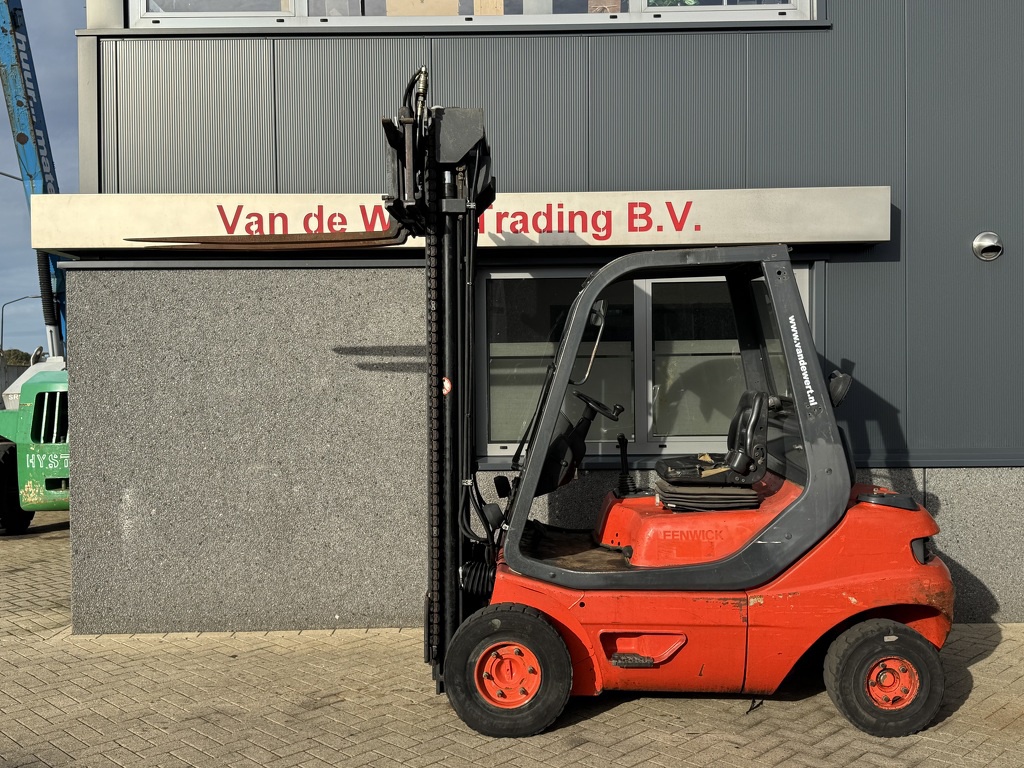 Linde H25D-02 Triplo 640 Freelift / Sideshift / 4e functie Diesel 1995