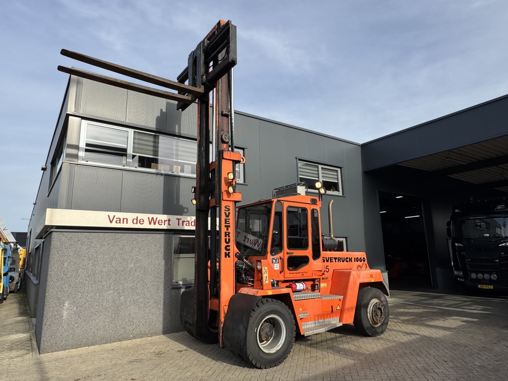 Svetruck 1060-30 Duplo 500 Sideshift / Vorkversteller Volvo Penta TWD360VE 6 Cilinder Diesel 2001