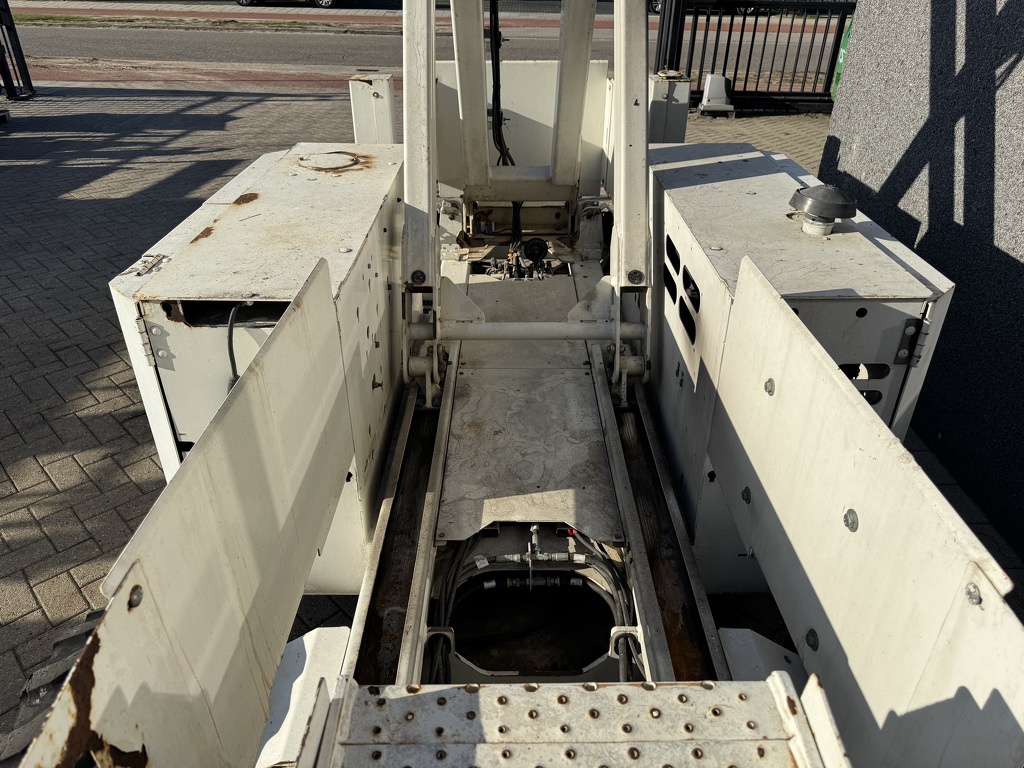 Genie GS 3369 RT  Hoogwerker / Arbeitsbuhne 12mtr werkhoogte 4x4 Kubota DIESEL 2012