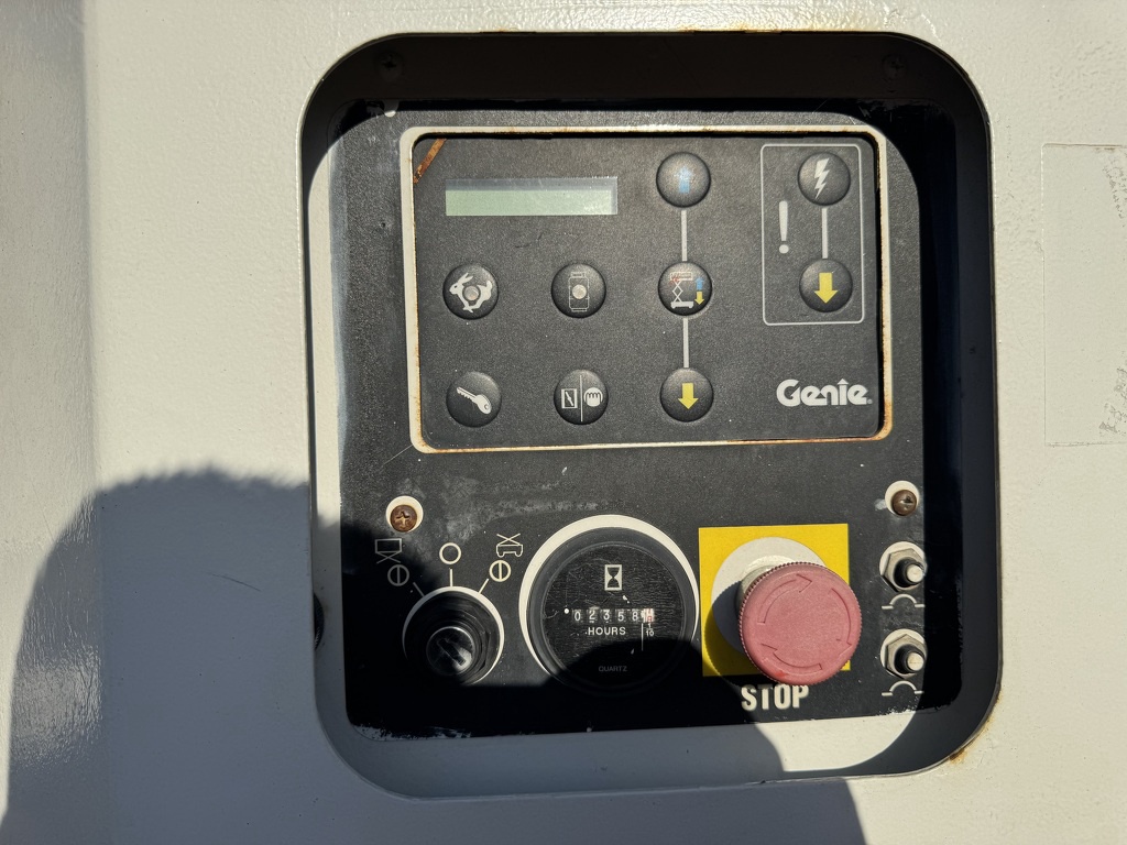 GENIE GS 4069 RT  Hoogwerker / Arbeitsbuhne 14mtr werkhoogte 4x4 Kubota DIESEL 2013