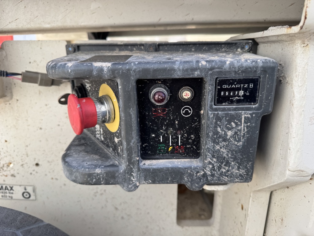 JLG 2032ES Schaarhoogwerker / Scissor lift 8Meter Werkhoogte 2016 Elektrisch