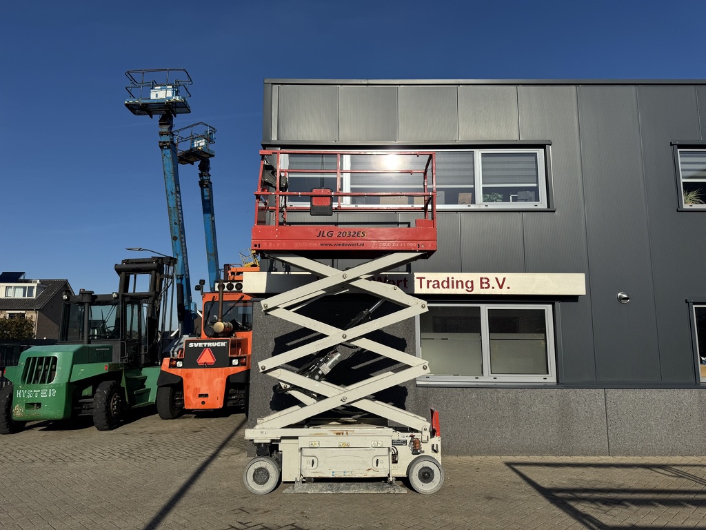 JLG 2032ES Schaarhoogwerker / Scissor lift 8Meter Werkhoogte 2016 Elektrisch