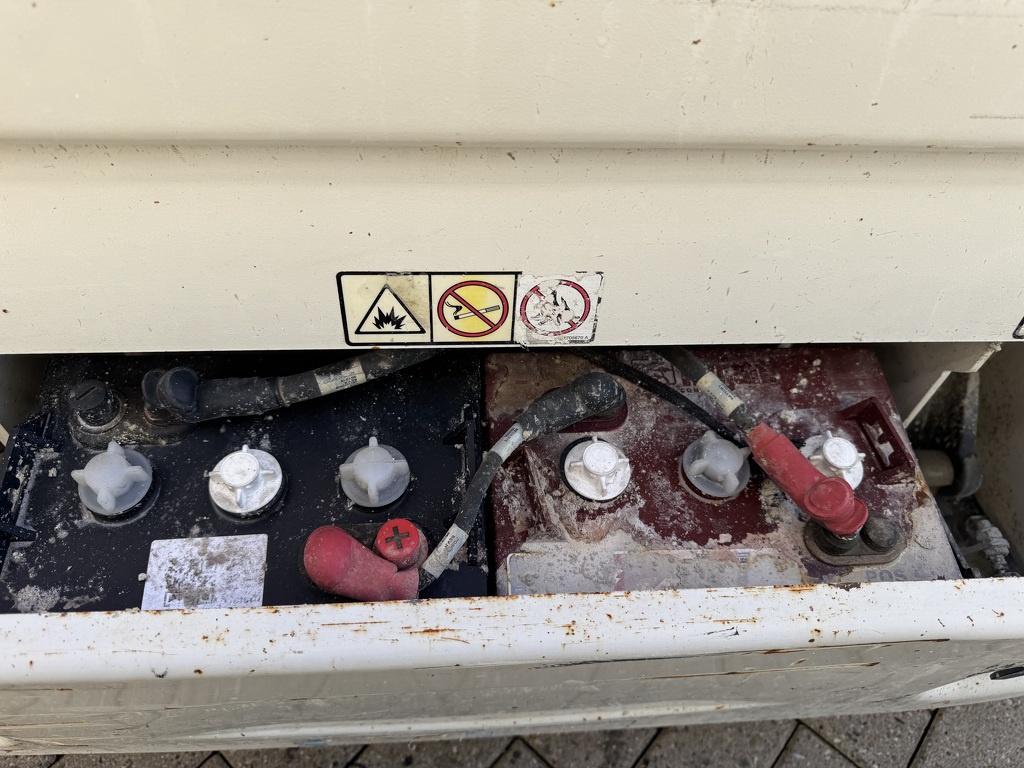 JLG 2032ES Schaarhoogwerker / Scissor lift 8Meter Werkhoogte 2016 Elektrisch