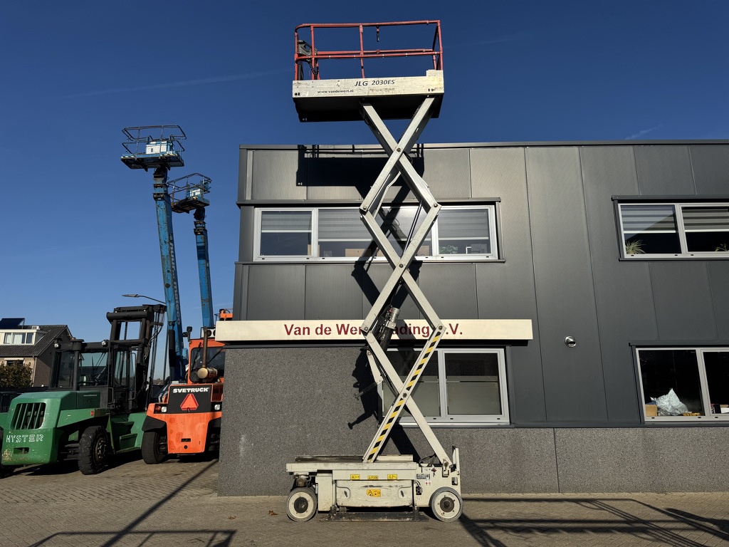 JLG 2030ES Schaarhoogwerker / Scissor lift 8Meter Werkhoogte 2014 Elektrisch