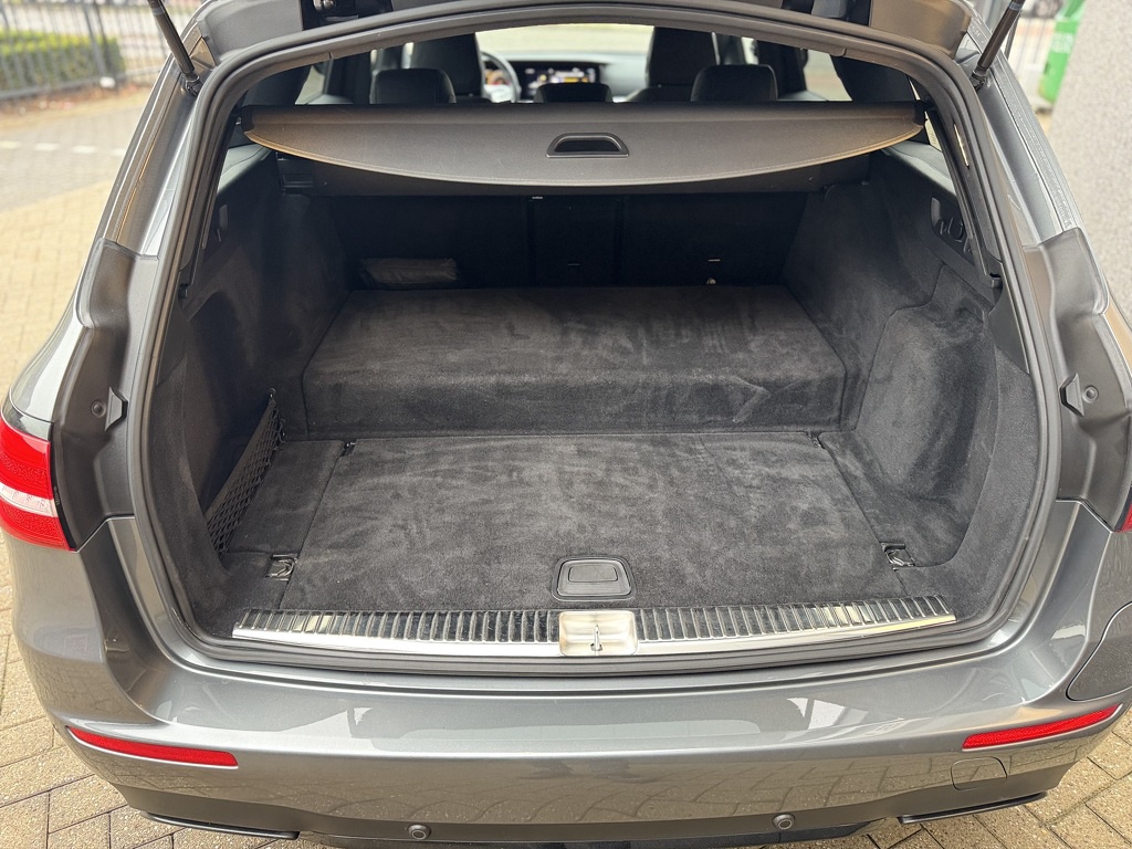 Mercedes-Benz E-klasse Estate 300 de AMG Line 2020 Led / ACC / Leder MARGE