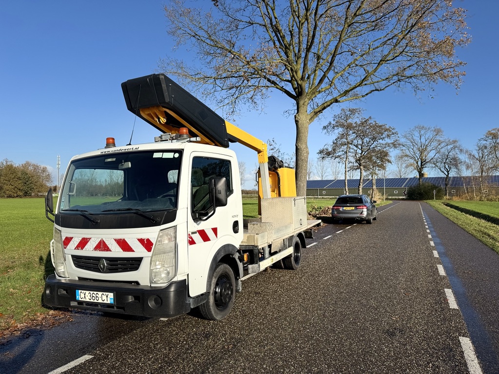 Renault Maxity  Arbeitsbuhne Autohoogwerker 11mtr werkhoogte 2013 67dkm 2400uur
