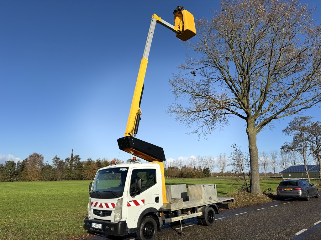 Renault Maxity  Arbeitsbuhne Autohoogwerker 11mtr werkhoogte 2013 67dkm 2400uur