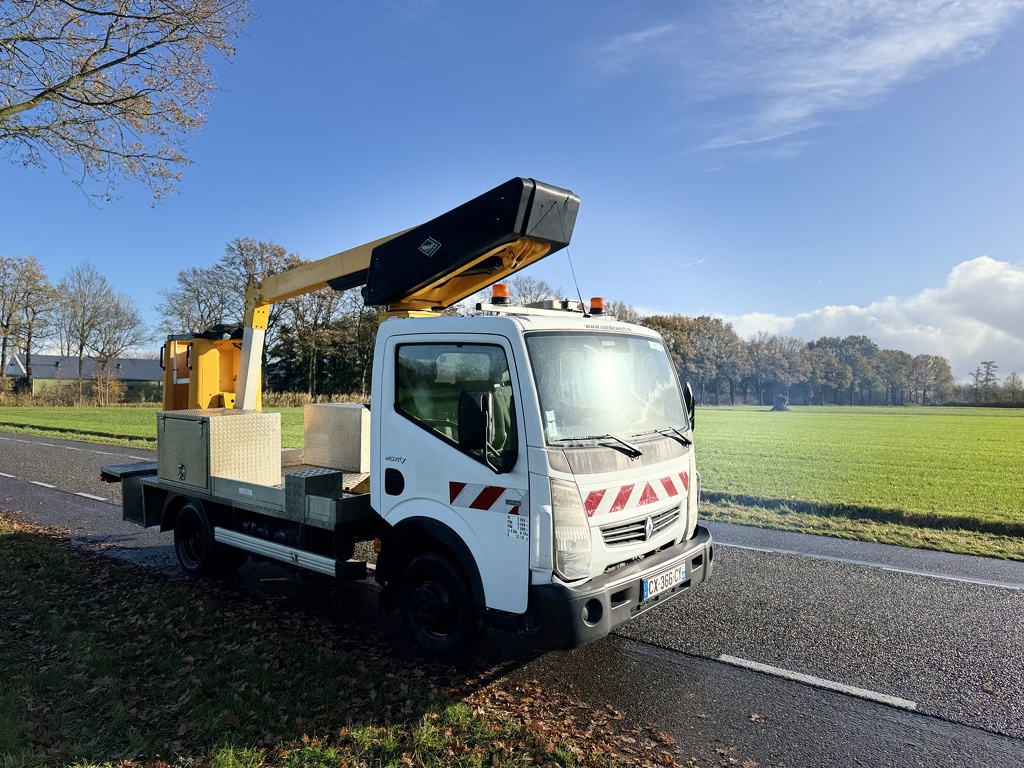 Renault Maxity  Arbeitsbuhne Autohoogwerker 11mtr werkhoogte 2013 67dkm 2400uur