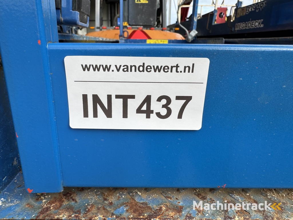 Schaarhoogwerker SCISSOR SKYJACK SJ3226 9.92M Werkhoogte 2015 175uur