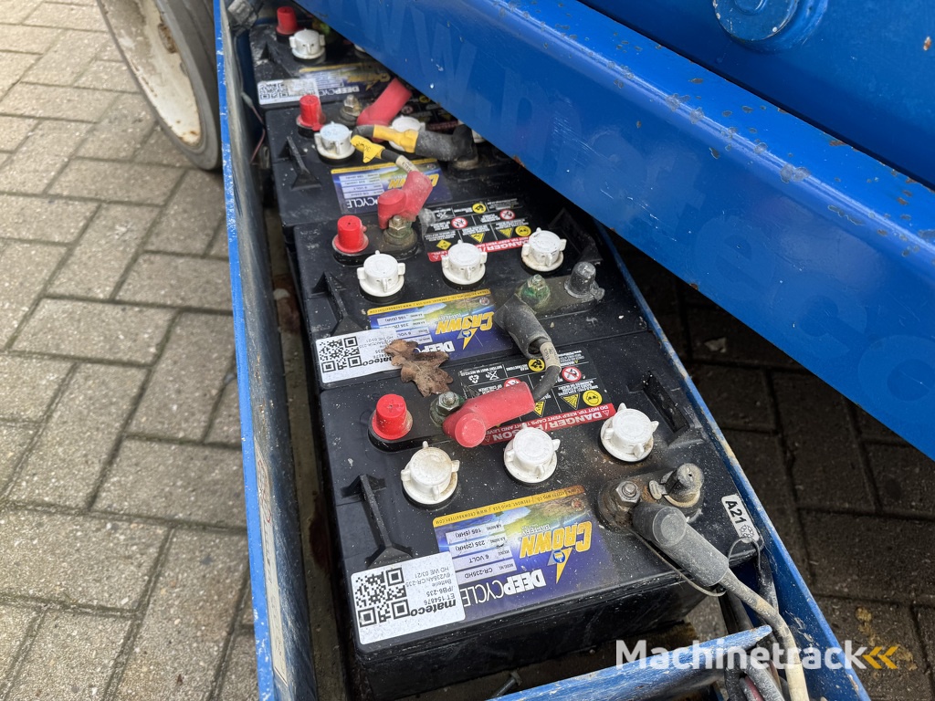 Schaarhoogwerker SCISSOR SKYJACK SJ3226 9.92M Werkhoogte 2015 175uur